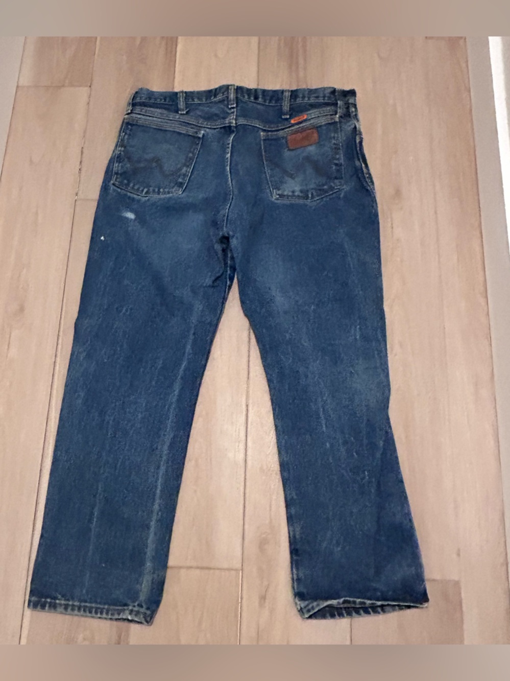 Wrangler Men’s Fire Resistant Jeans Faded with Spots Size 38 X30